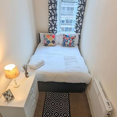 Sunny Haymarket Room Edinburg Exteriör bild